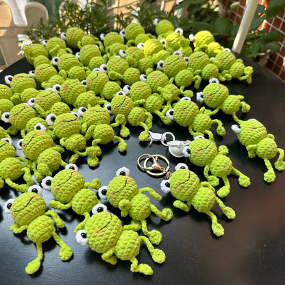 Cute Mini Hanging Frog Keychains Creative Knitting Doll Crochet Keyrings For Car Keys Kapibala Knitted Keychain For Bag Pendant